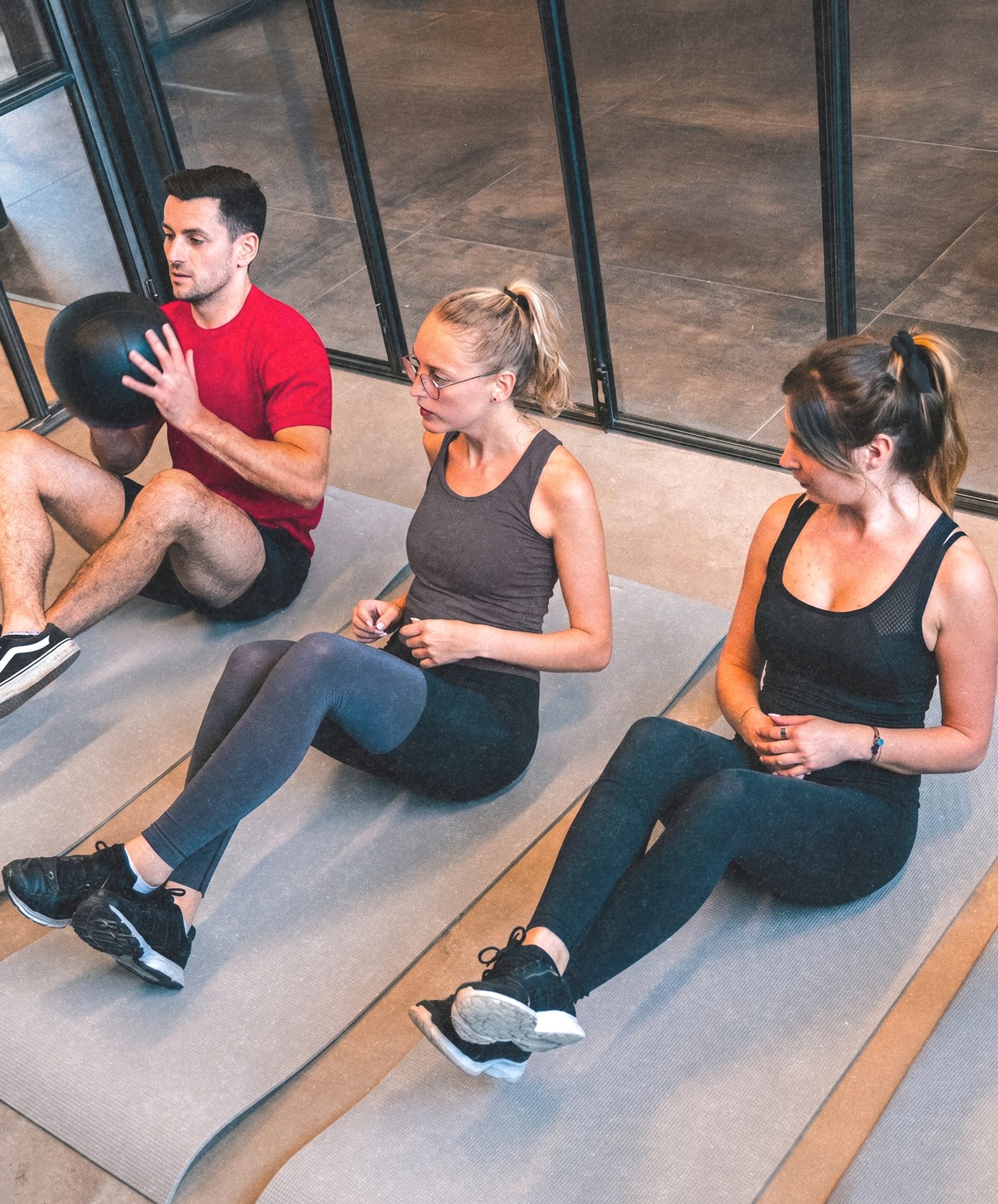 Cours de sport collectif en entreprise animé par un coach Moov'On
